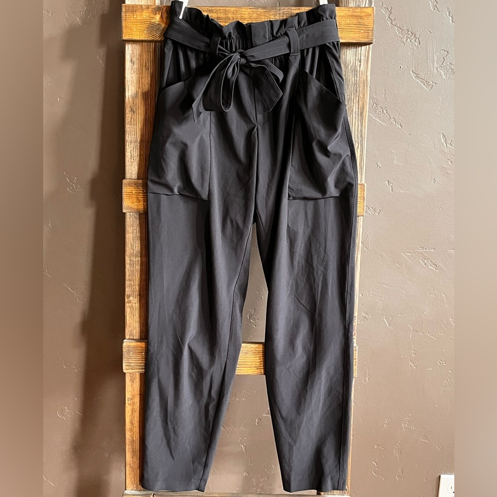 Athleta High Waisted Active Pant in Size 4
